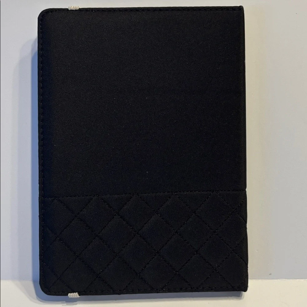 NWOT - Black Quilted Stitch Pattern 80 Page Lined Journal